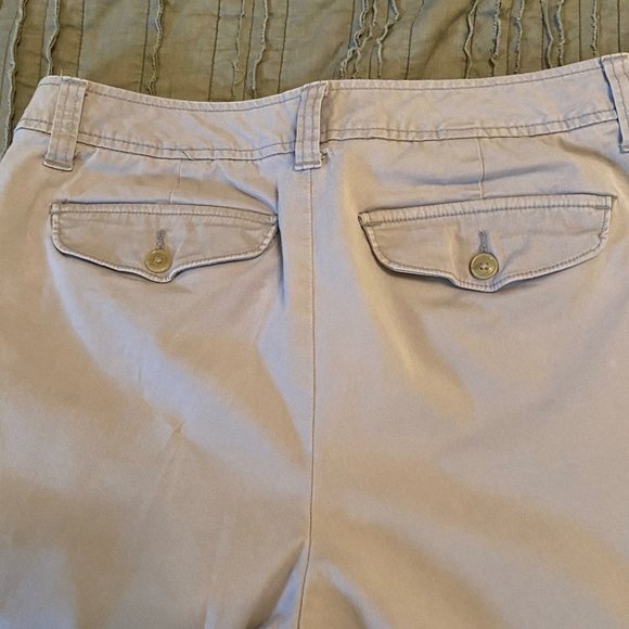 Liz Claiborne Gray Chino Pants - Size 12 - Picture 3 of 3